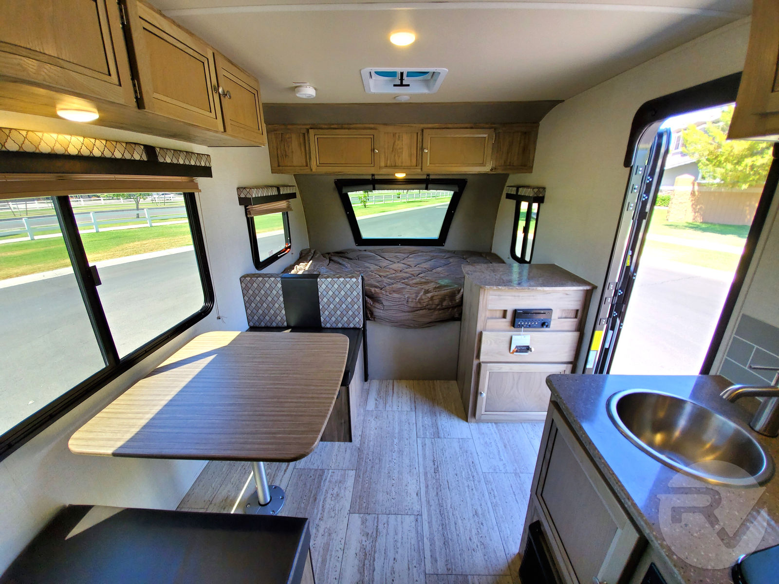 177BH Trailer Rental 