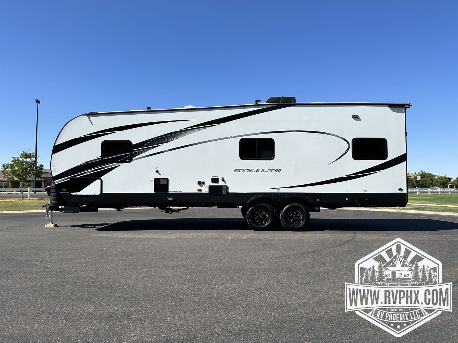 2750GLE Toy Hauler Rental 