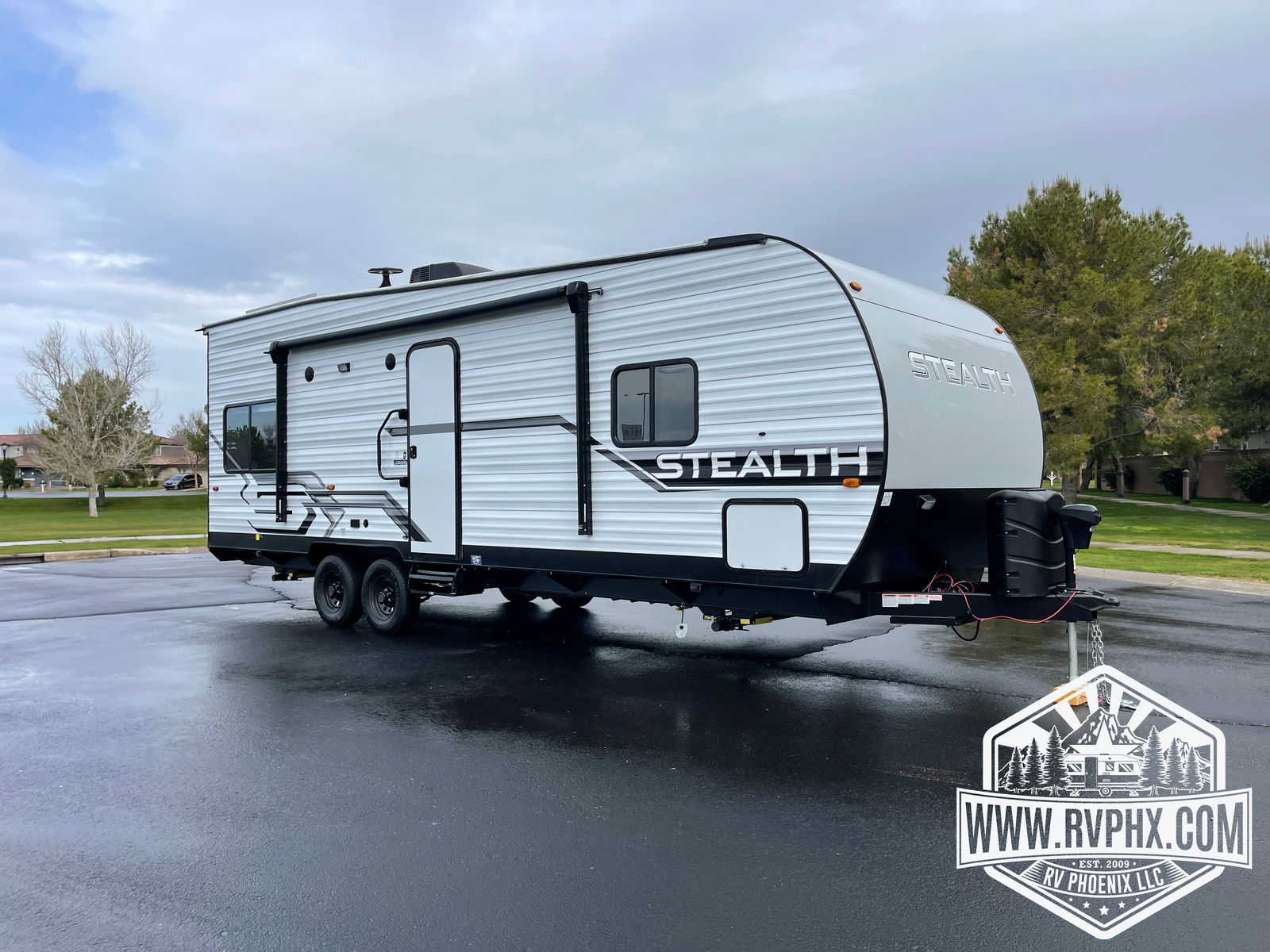2413 Stealth Toy Hauler Rental 