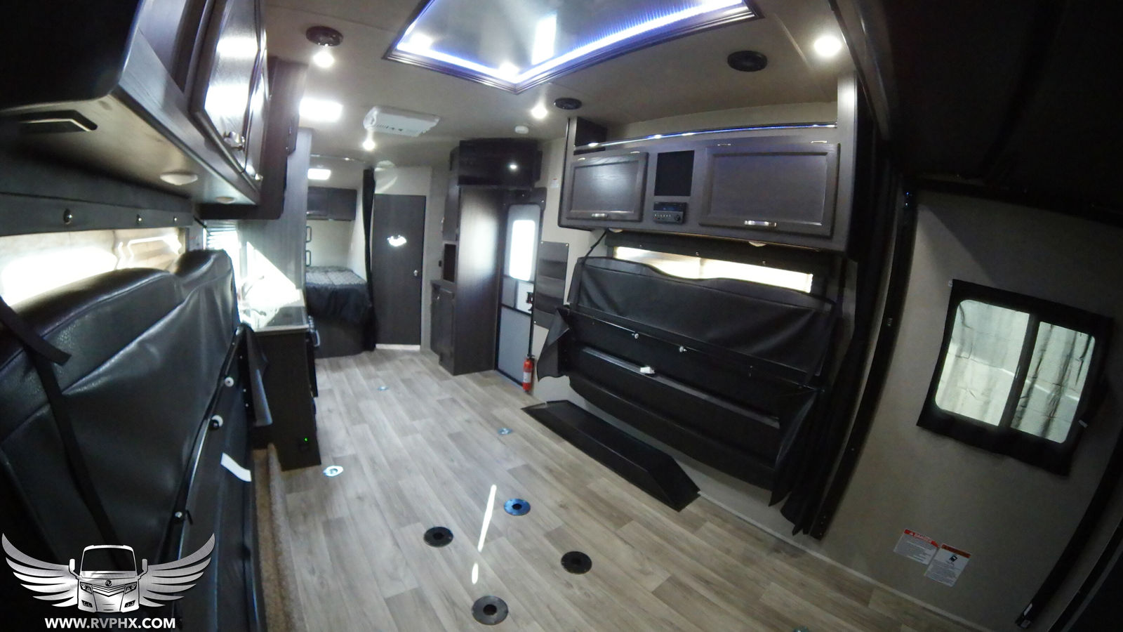 23SS Toy Hauler 