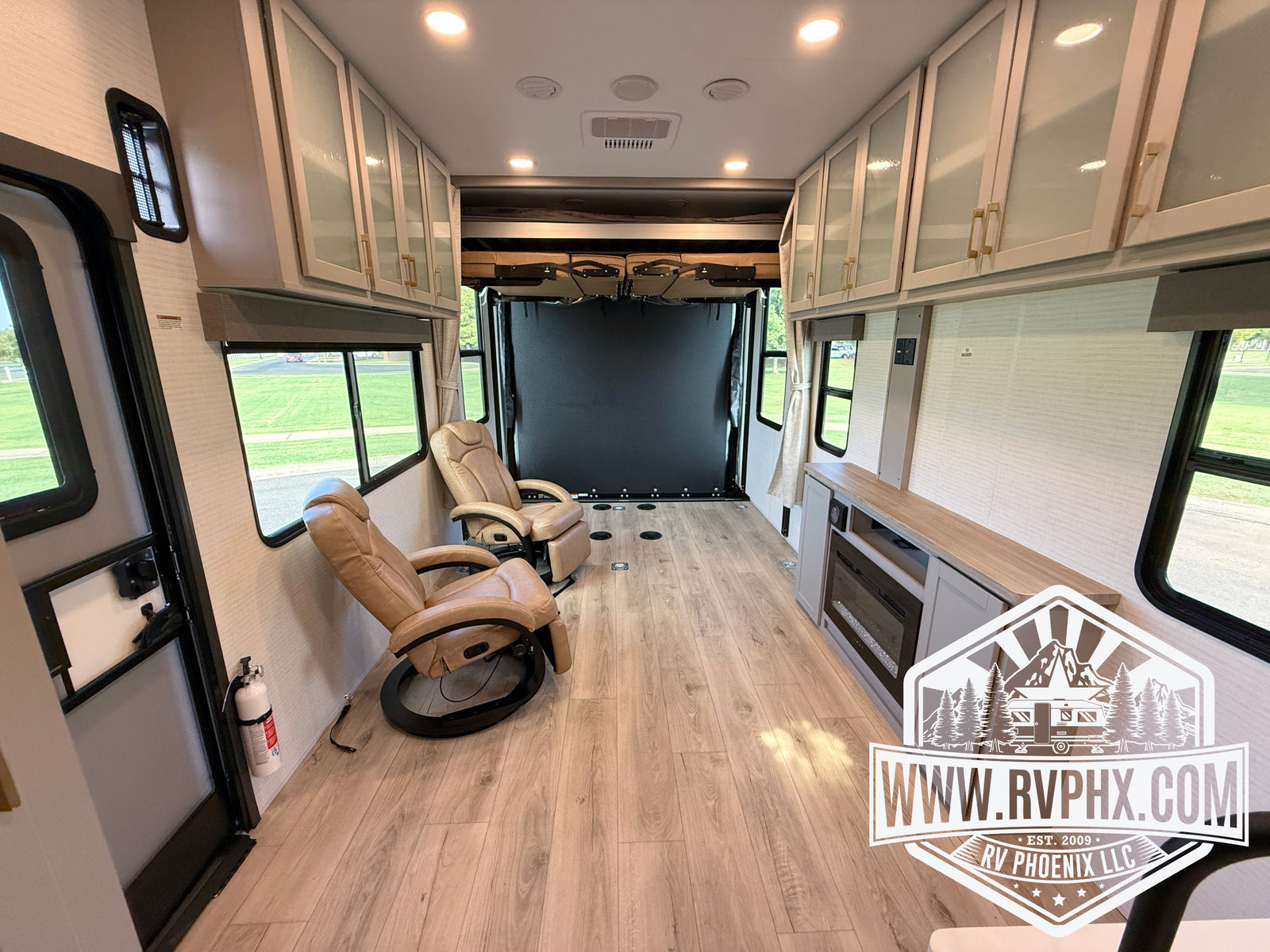 2900S Toy Hauler Rental 
