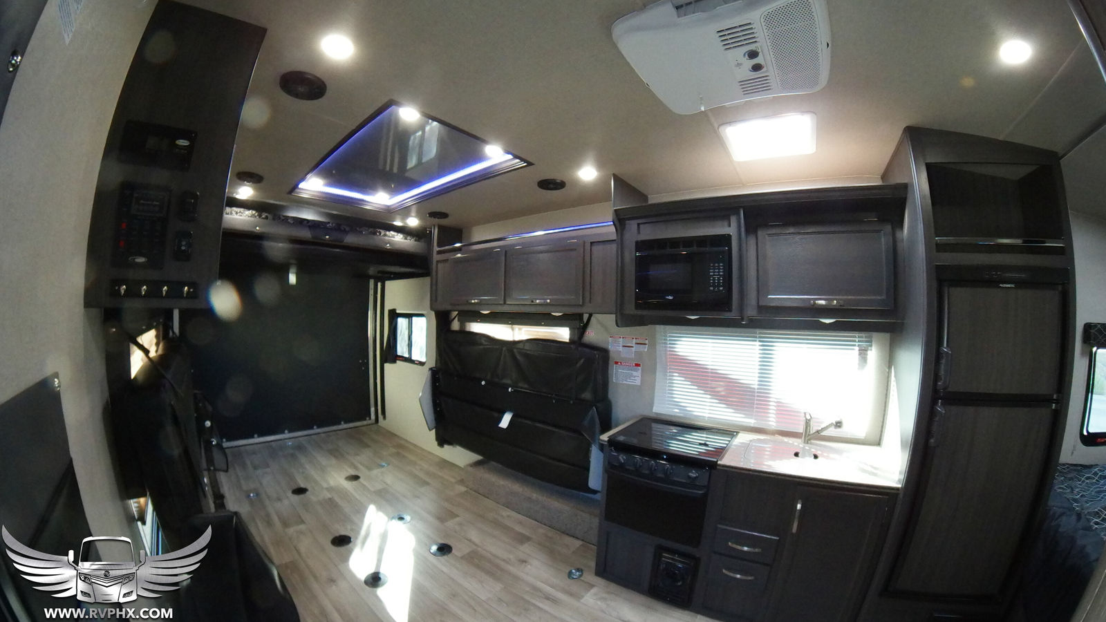 23SS Toy Hauler 