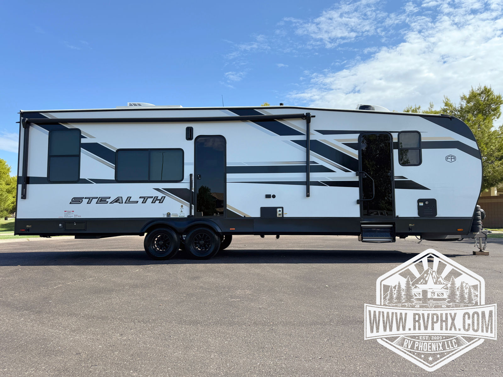 2900S Toy Hauler Rental 
