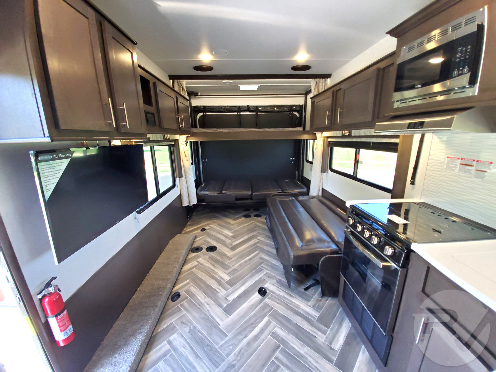 FQ2514 Toy Hauler Rental 