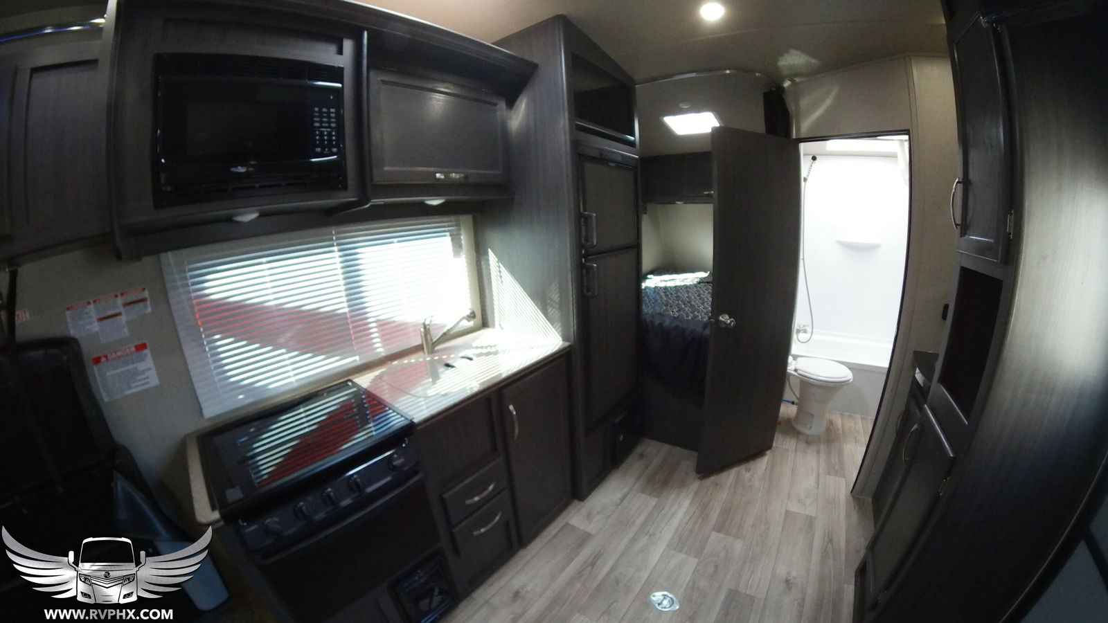 23SS Toy Hauler 