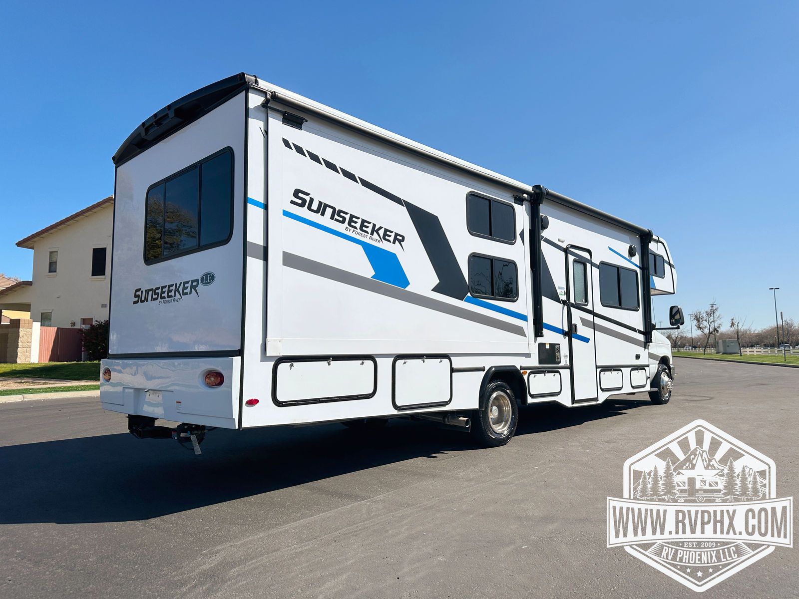 2026 Forest River Sunseeker 3250DSLE — photo 4